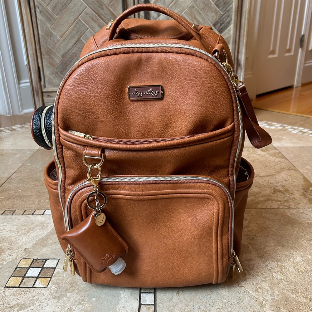 Itzy Ritzy Boss Plus diaper bag